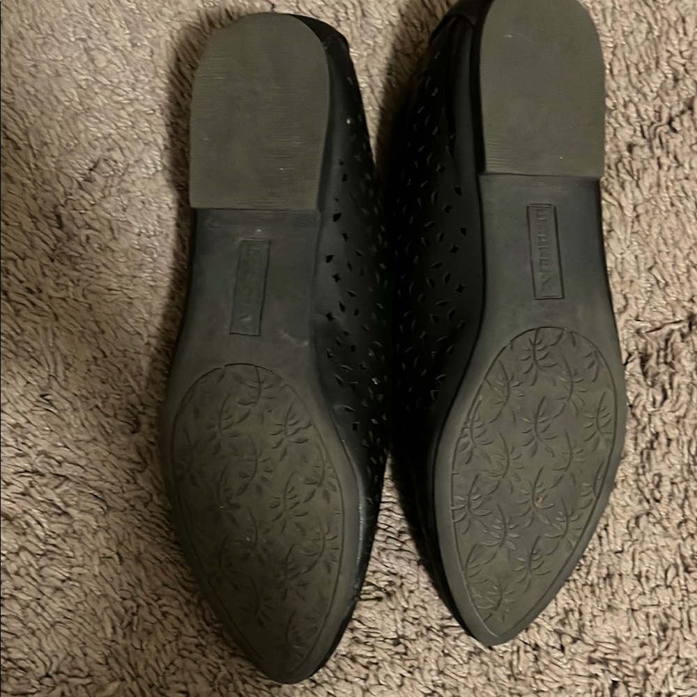 UNIONBAY Black Perforated Ballet Flats - Picture 4 of 8